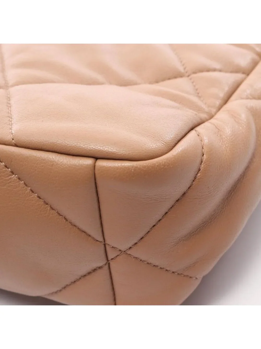Chanel Shoulder Bag 19 Dizeneuf Quilted 2-Way Camel Lambskin 19 Chain